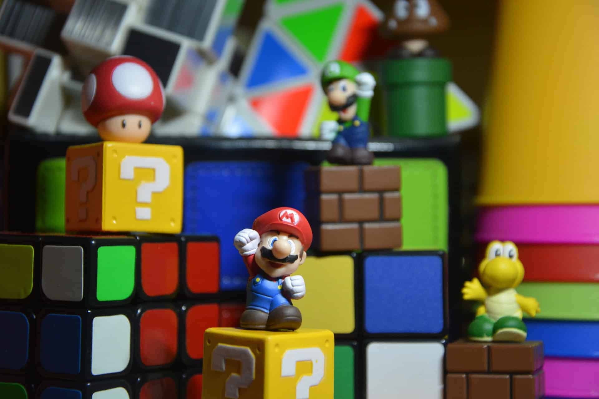 Coleção De Produtos Geek, Tecnologia, Eletrônica, Jogos Eletrônicos Ou De Tabuleiro, Histórias Em Quadrinhos, Mangás, Livros, Filmes, Séries E Muito Mais.
