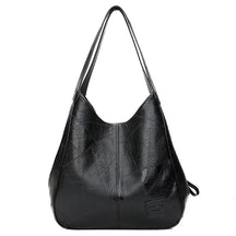 Bolsa Feminina em Couro Ecológico Modelo Case