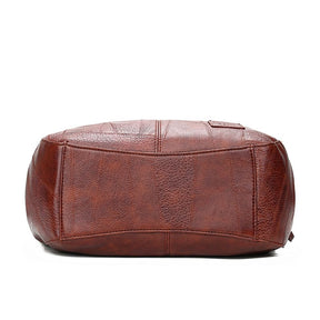 Bolsa Feminina em Couro Ecológico Modelo Case