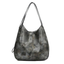 Bolsa Feminina em Couro Ecológico Modelo Case