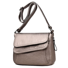 Bolsa Feminina Couro Ecológico Modelo Hiana
