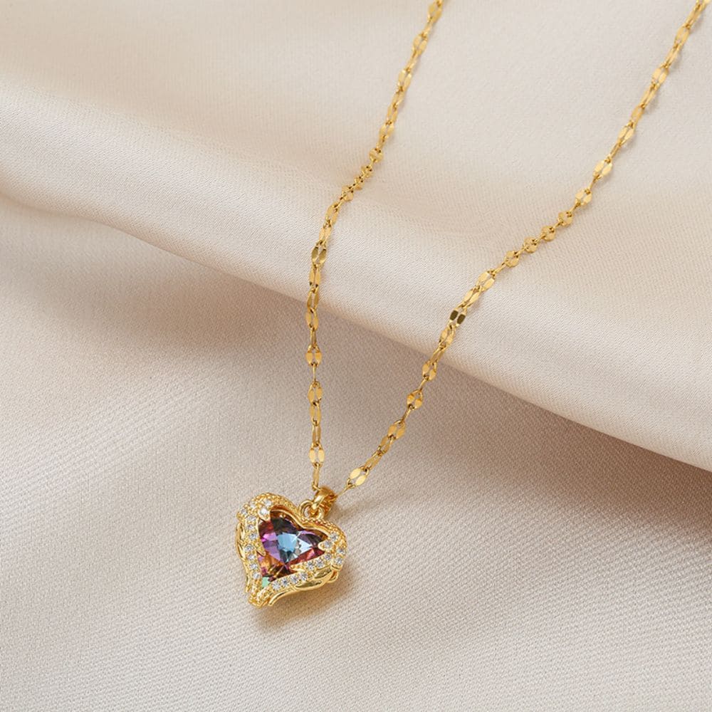 Colar Feminino Delicado Com Pingente de Coração