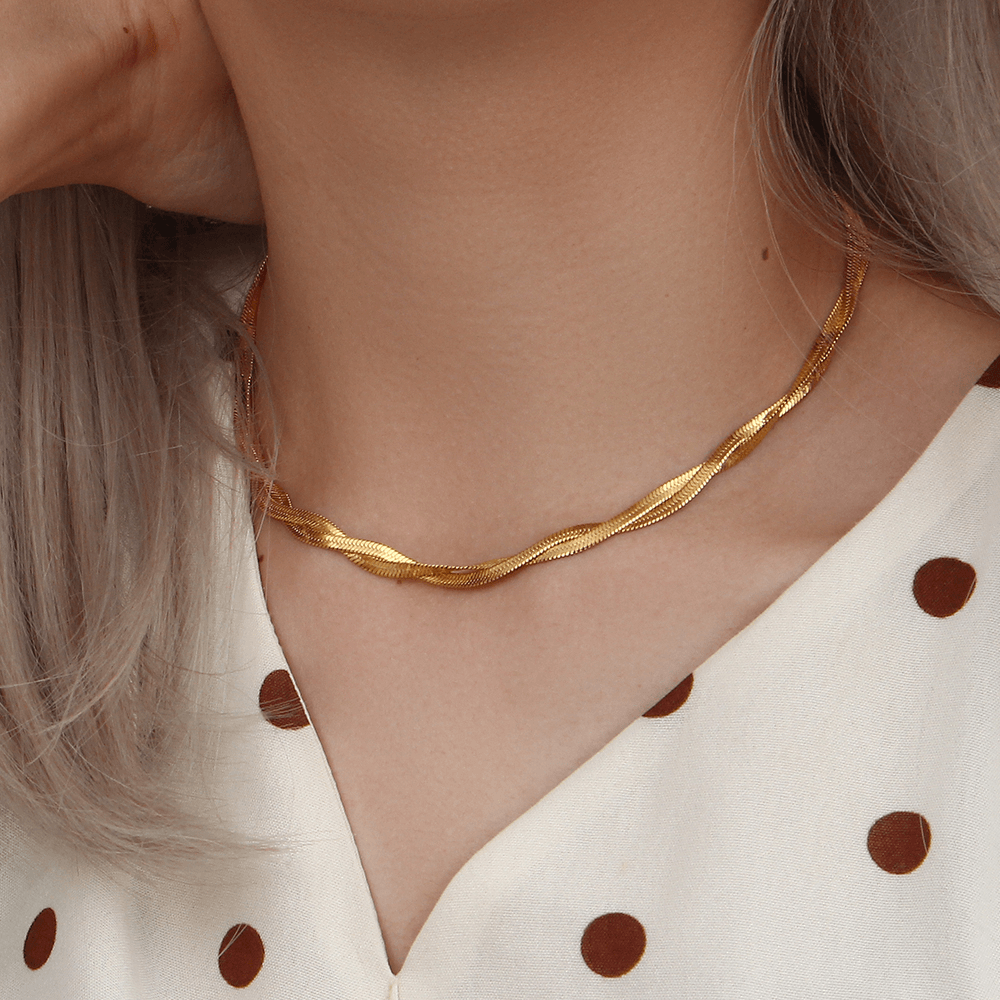 Conjunto Semijoia Colar e Brinco Entrelaçado