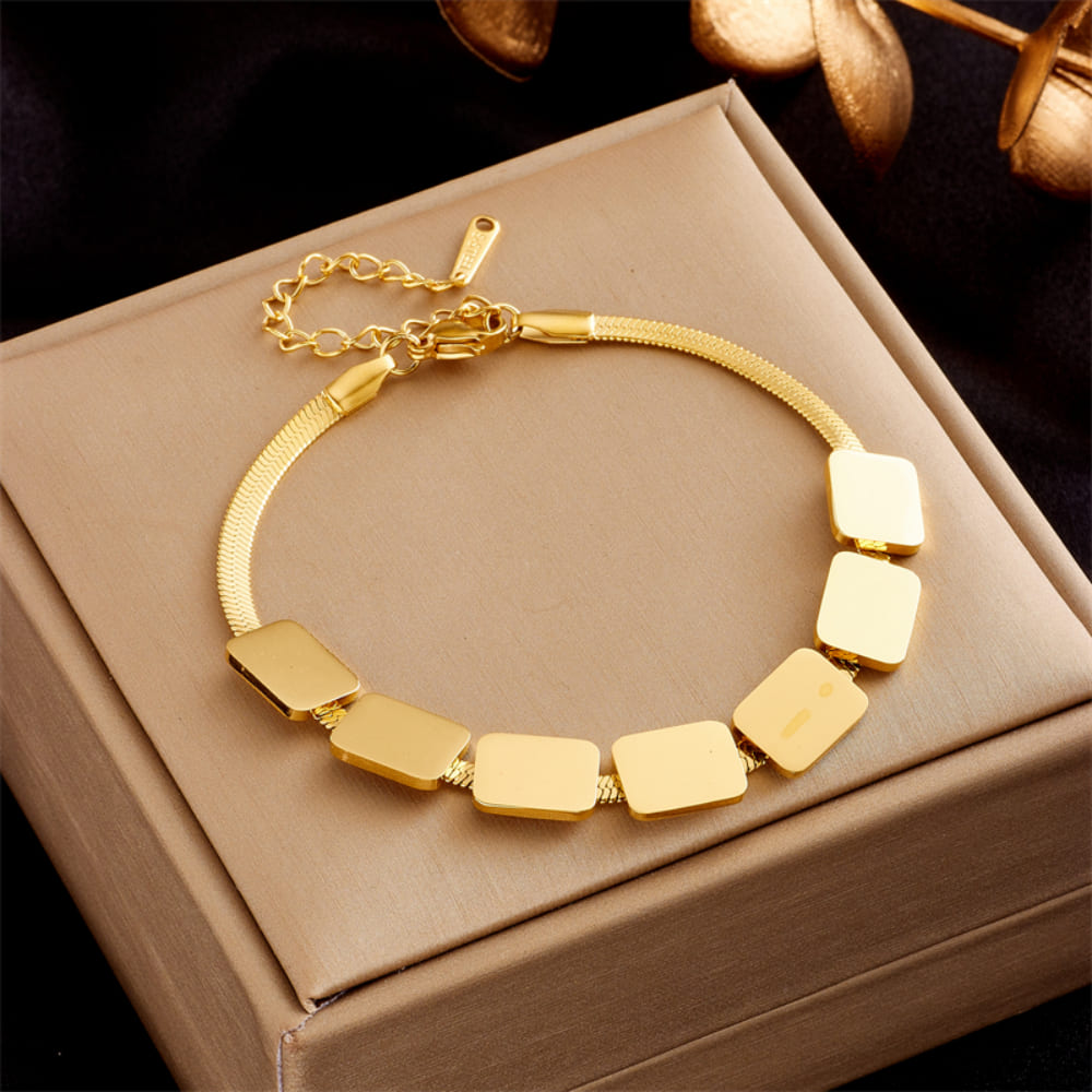Conjunto Semijoia Colar e Pulseira Modelo Geométrico