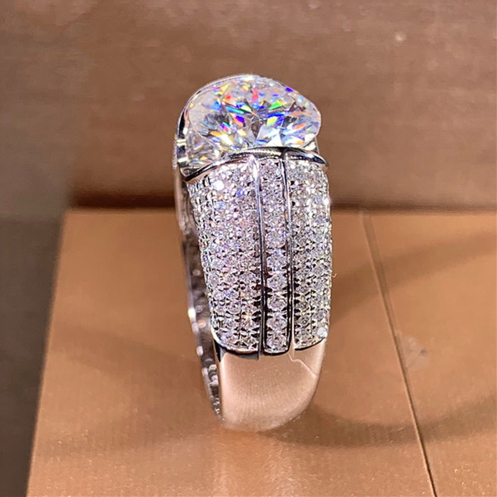 Anel Feminino com Pedra Zircônia Cúbica