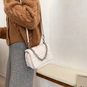 Bolsa de Ombro Feminina Tiracolo de Couro Sintético com Alça Corrente Luxury Style